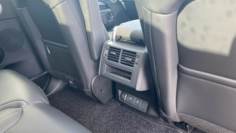 Land Rover Discovery 3.0 D350 Dynamic SE 5dr Auto Diesel Station Wagon